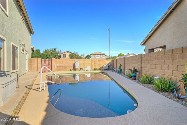 12701 W HOLLYHOCK Drive, Avondale, AZ 85392