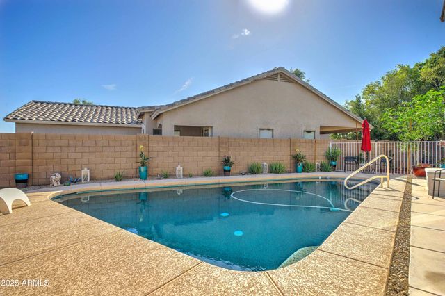 12701 W HOLLYHOCK Drive, Avondale, AZ 85392