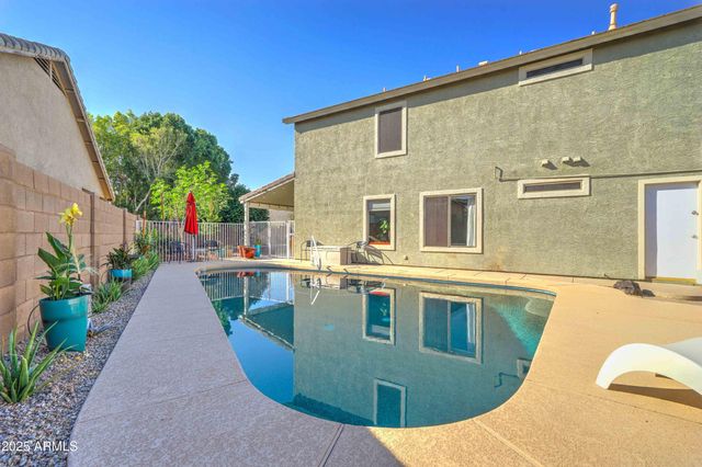 12701 W HOLLYHOCK Drive, Avondale, AZ 85392