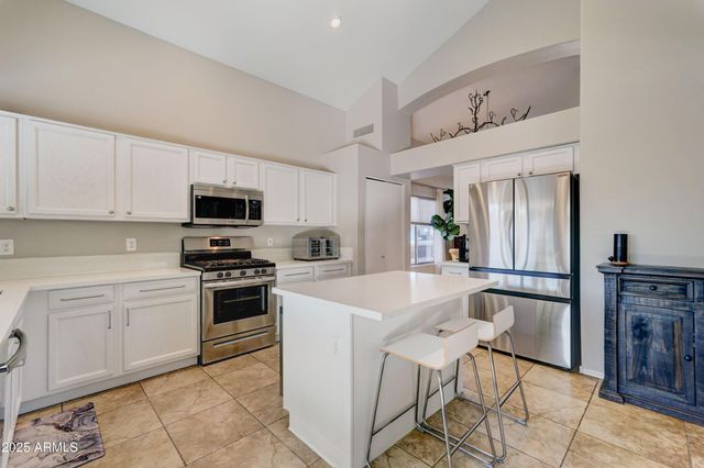 12701 W HOLLYHOCK Drive, Avondale, AZ 85392