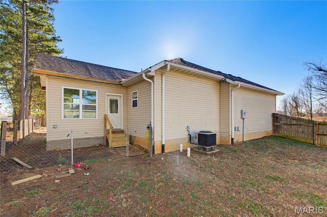 179 Autumn Breeze Drive, Poplar Bluff, MO 63901