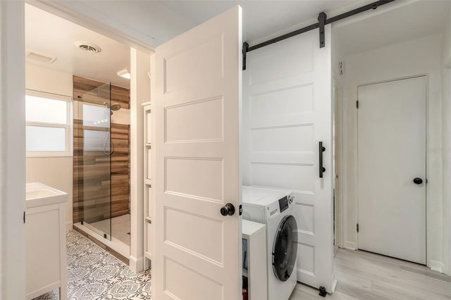 212 BONNER AVENUE, Daytona Beach, FL 32118