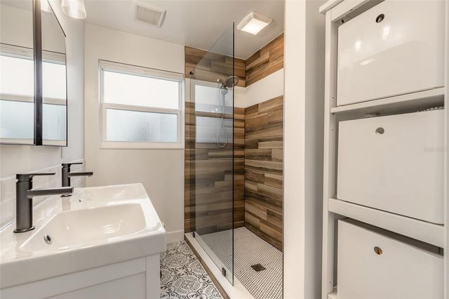 212 BONNER AVENUE, Daytona Beach, FL 32118