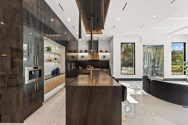 5074 ISLEWORTH COUNTRY CLUB DRIVE, Windermere, FL 34786