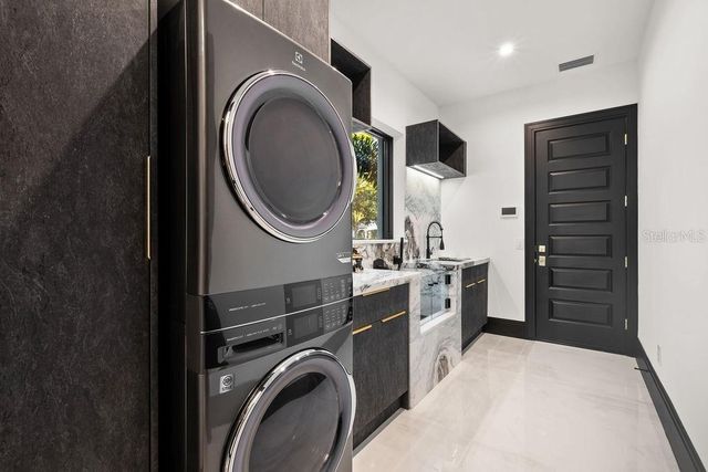 5074 ISLEWORTH COUNTRY CLUB DRIVE, Windermere, FL 34786