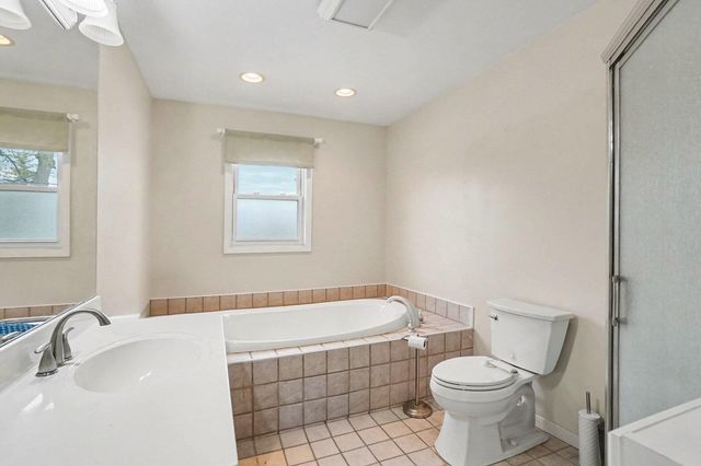 1490 Marlboro Road, Muskegon, MI 49441