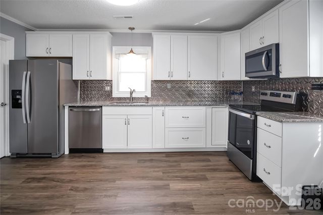 200 W Shannonhouse Street, Shelby, NC 28152