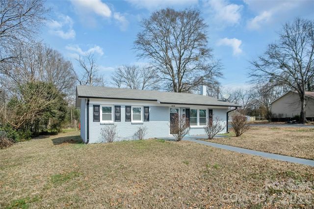 200 W Shannonhouse Street, Shelby, NC 28152
