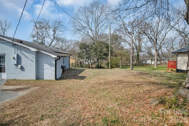 200 W Shannonhouse Street, Shelby, NC 28152