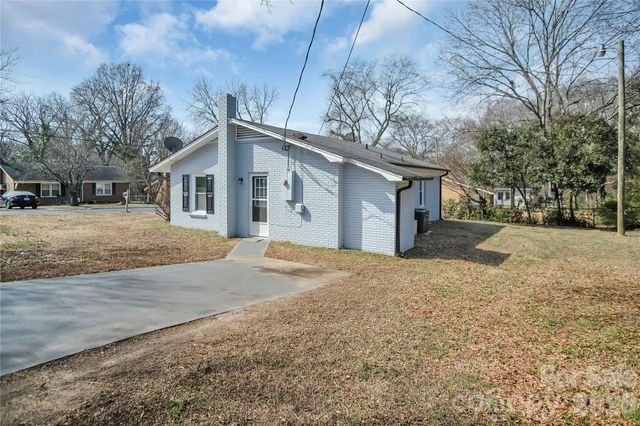 200 W Shannonhouse Street, Shelby, NC 28152