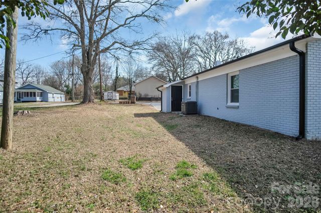 200 W Shannonhouse Street, Shelby, NC 28152