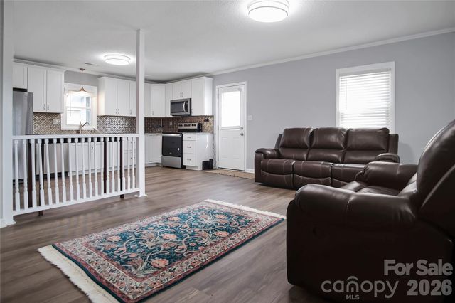 200 W Shannonhouse Street, Shelby, NC 28152