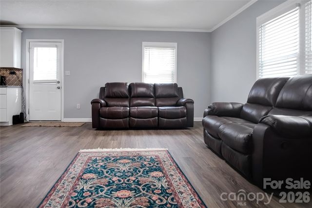 200 W Shannonhouse Street, Shelby, NC 28152