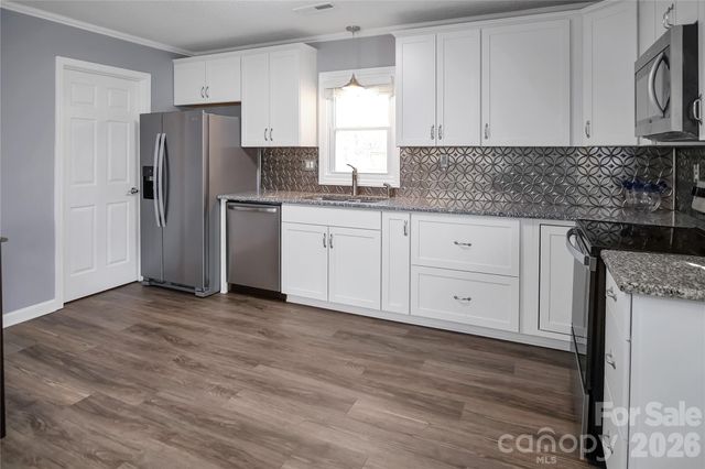 200 W Shannonhouse Street, Shelby, NC 28152