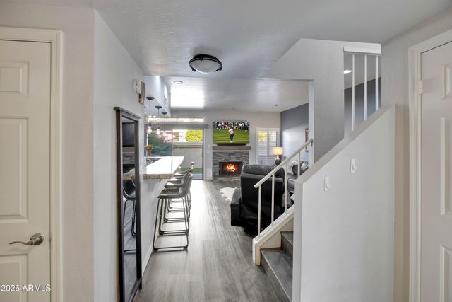 9705 E MOUNTAIN VIEW Road 1166, Scottsdale, AZ 85258