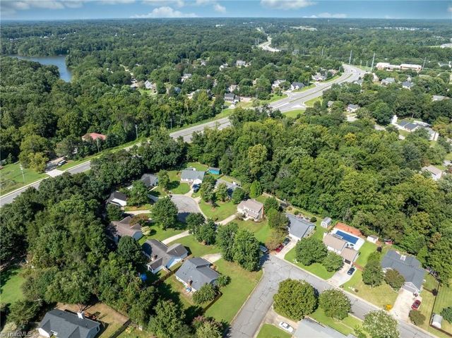4007 Wood Duck Lane, High Point, NC 27265