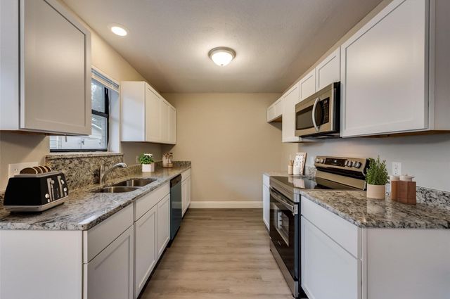 119 Chris Court, Alvarado, TX 76009