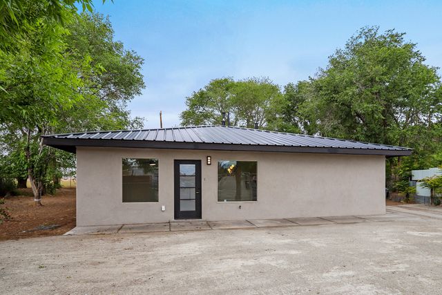 3501 Camino Alameda SW, Albuquerque, NM 87105