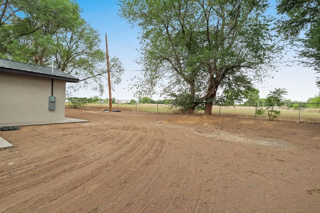3501 Camino Alameda SW, Albuquerque, NM 87105