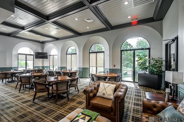 1818 Tiger Crossing Dr, Baton Rouge, LA 70810