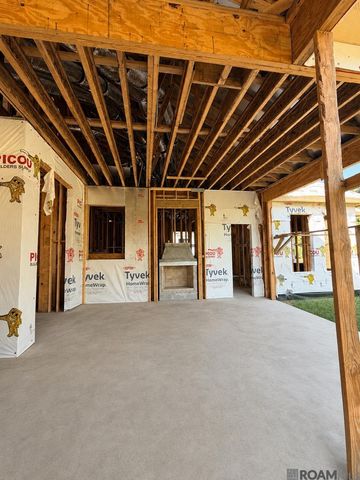 1818 Tiger Crossing Dr, Baton Rouge, LA 70810