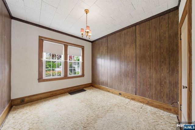 28 Sunset Road, Ringwood, NJ 07456