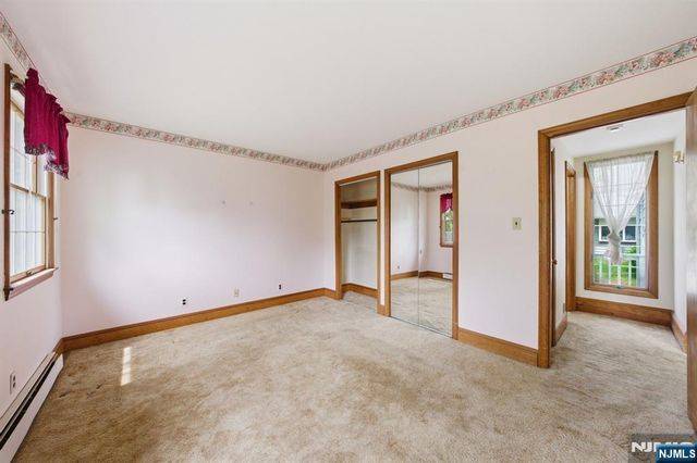 28 Sunset Road, Ringwood, NJ 07456