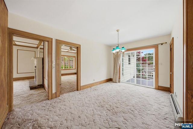 28 Sunset Road, Ringwood, NJ 07456