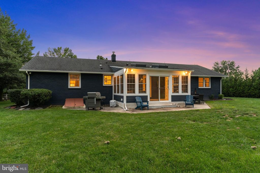 259 FROST LN, NEWTOWN, PA 18940 — photo 4