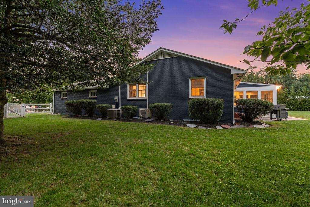259 FROST LN, NEWTOWN, PA 18940 — photo 5