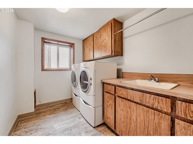 3011 Sw Willow Pkwy, Gresham, OR 97080