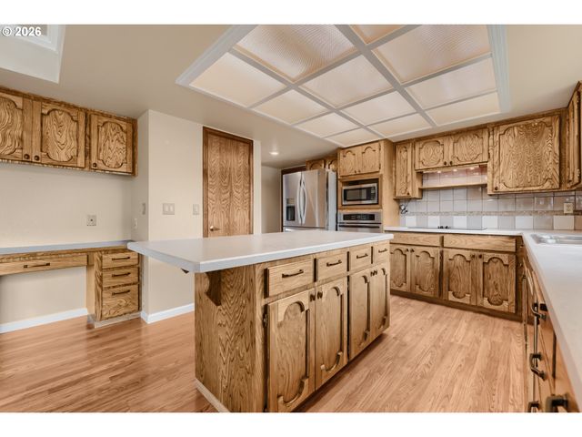 3011 Sw Willow Pkwy, Gresham, OR 97080