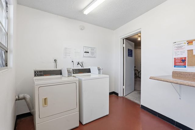 2005 Newport G, Deerfield Beach, FL 33442