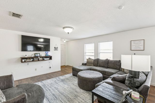 4904 Parkrise Drive, Fort Worth, TX 76179