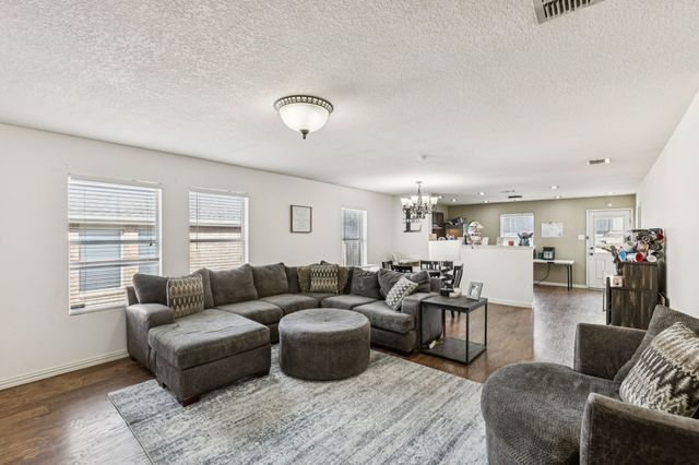 4904 Parkrise Drive, Fort Worth, TX 76179