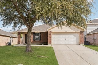 4904 Parkrise Drive, Fort Worth, TX 76179