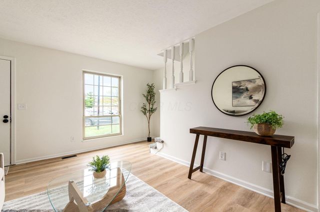 7406 Cimmaron Station Road, Columbus, OH 43235