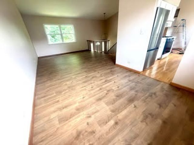 300 Aster Court, Aurora, IL 60504