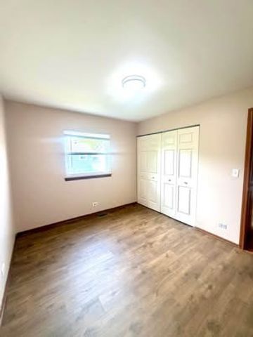 300 Aster Court, Aurora, IL 60504