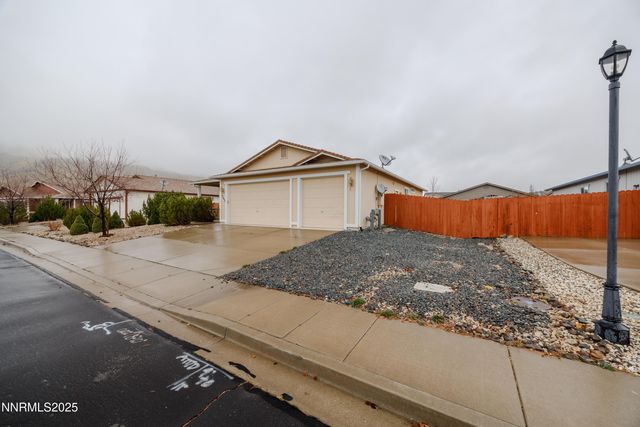 17635 Lake Powell Drive, Reno, NV 89508