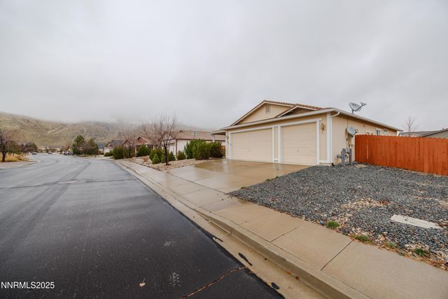 17635 Lake Powell Drive, Reno, NV 89508