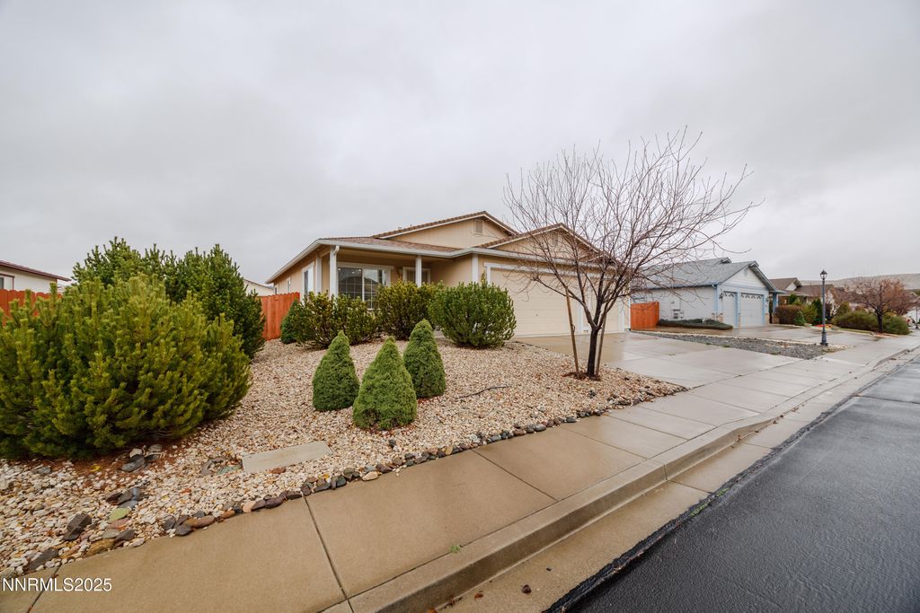 17635 Lake Powell Drive, Reno, NV 89508