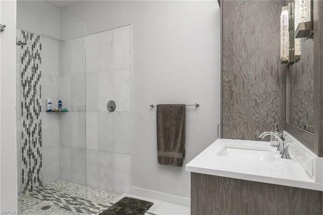 3370 Oaklake CT, Bonita Springs, FL 34134