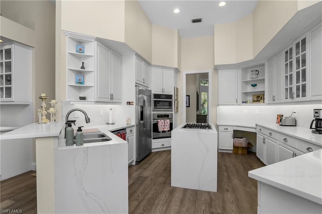 3370 Oaklake CT, Bonita Springs, FL 34134