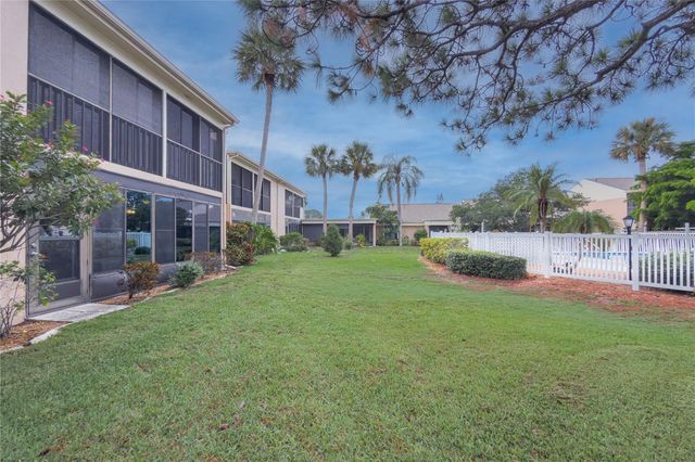 6337 MANATEE AVENUE W 6337, Bradenton, FL 34209