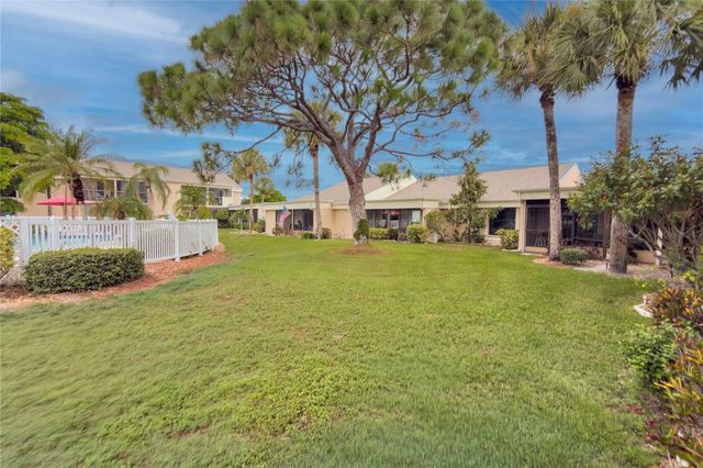 6337 MANATEE AVENUE W 6337, Bradenton, FL 34209