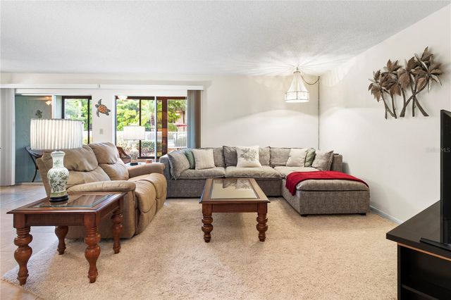 6337 MANATEE AVENUE W 6337, Bradenton, FL 34209