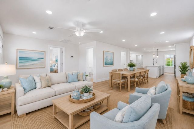 3619 Avenue S, Galveston, TX 77550
