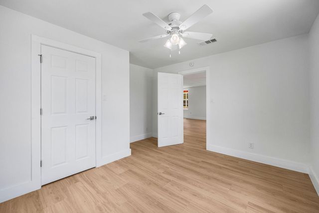 3619 Avenue S, Galveston, TX 77550