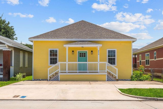 3619 Avenue S, Galveston, TX 77550